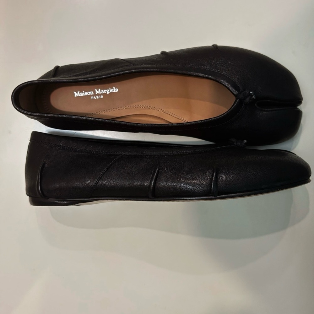 Maison Martin Margiela Black Tabi Split-Toe Leather Flats - Picture 3 of 3